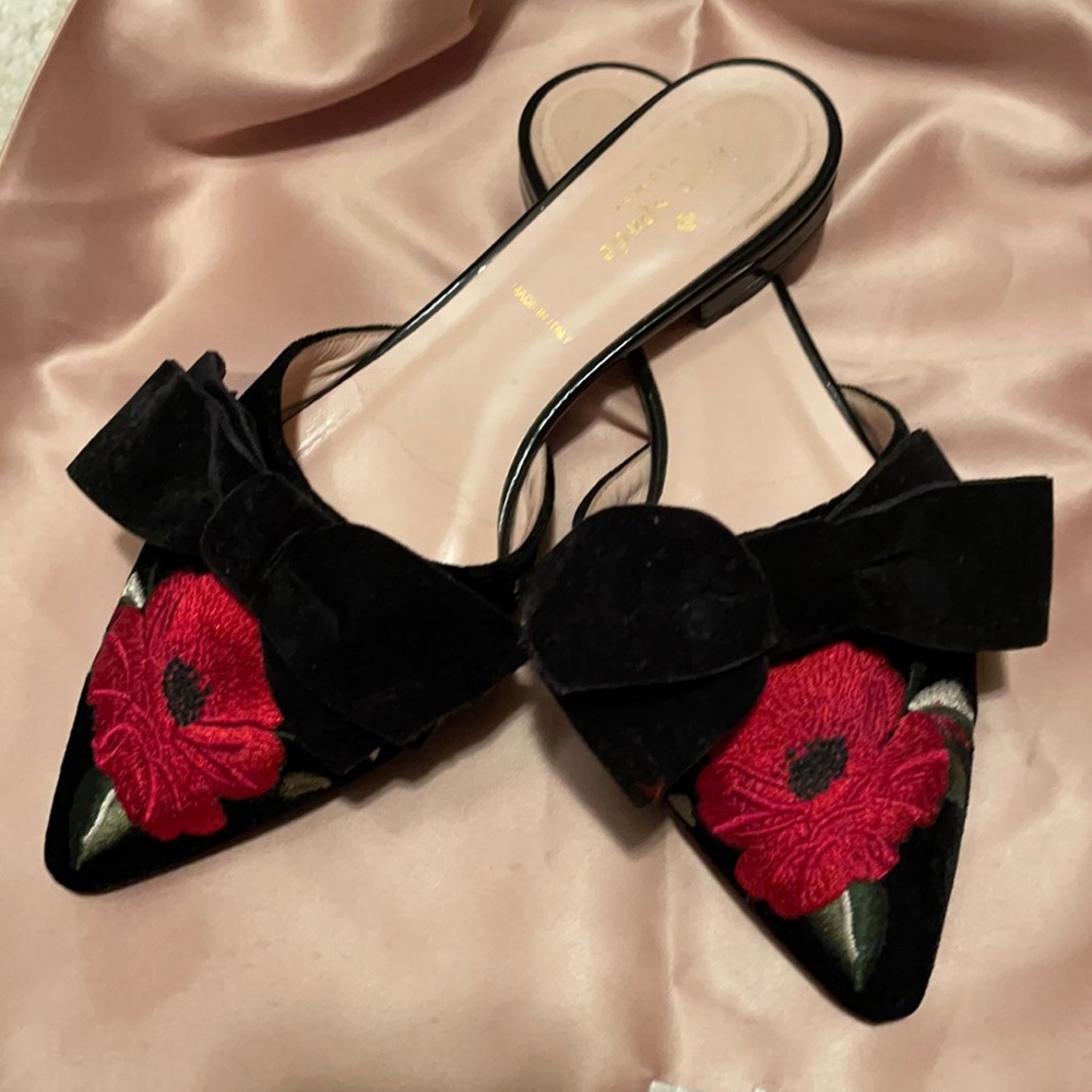 Ladies shoes